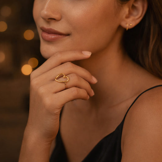 Curvy Heart Adjustable Ring
