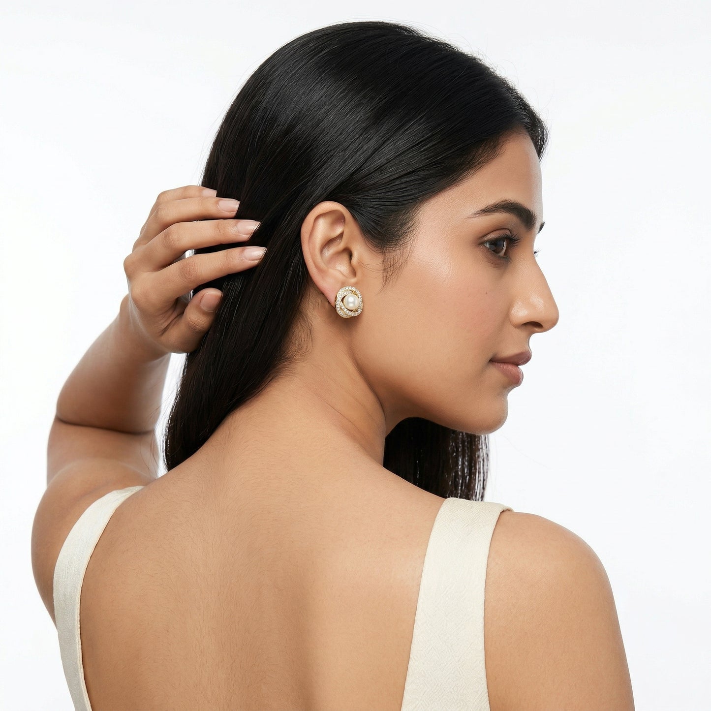 Crystal Covering Pearl Stud