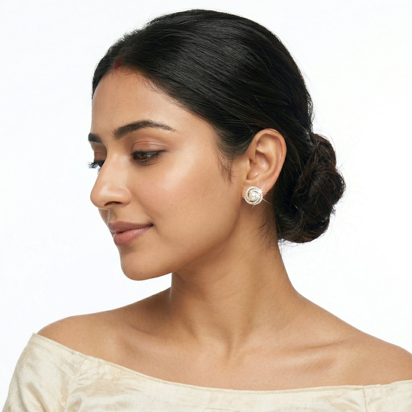 Crystal Covering Pearl Stud