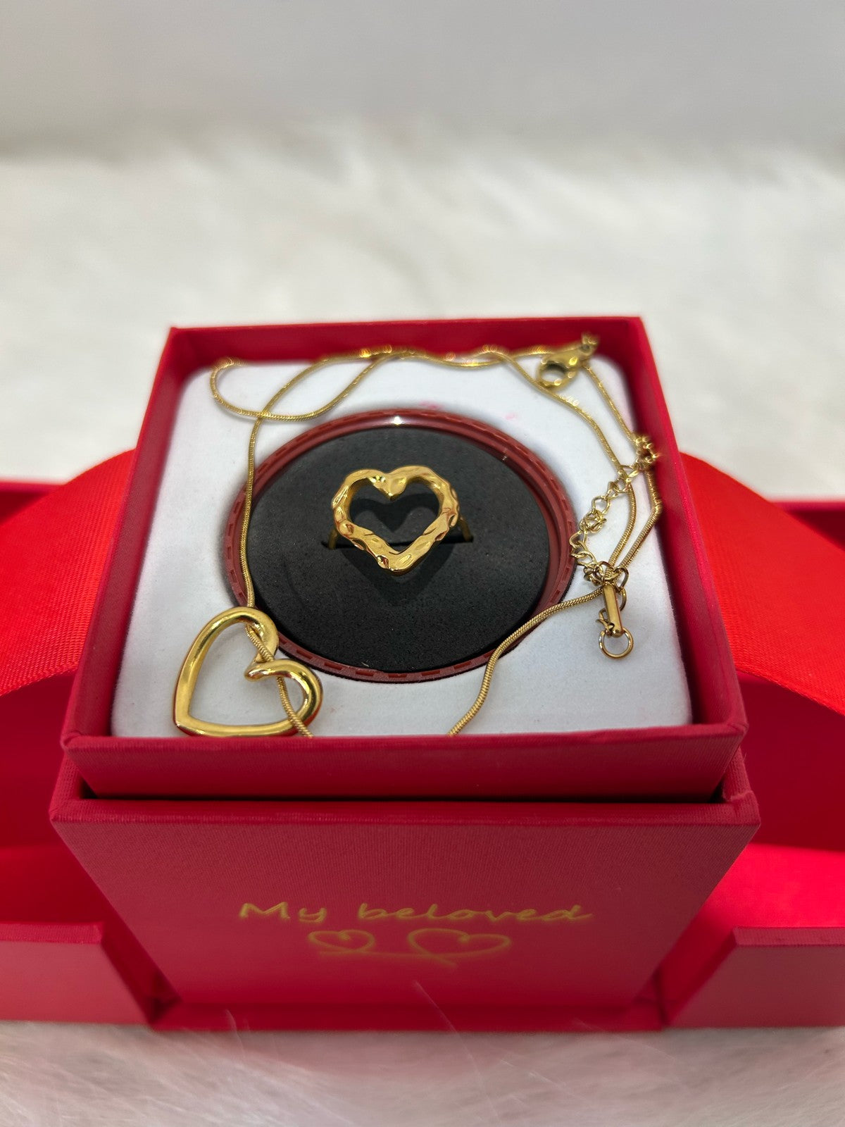 Magnetic Rose Pop up Box With Jewellery