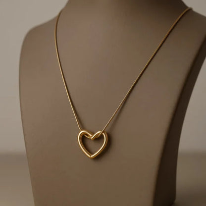 Loose Heart Necklace Gold